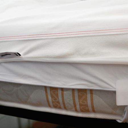 New Luxury Rooms In The Heart Of London Next To Shops, Cafes, Bars & Metro With Shared Bathrooms Londres Exterior foto