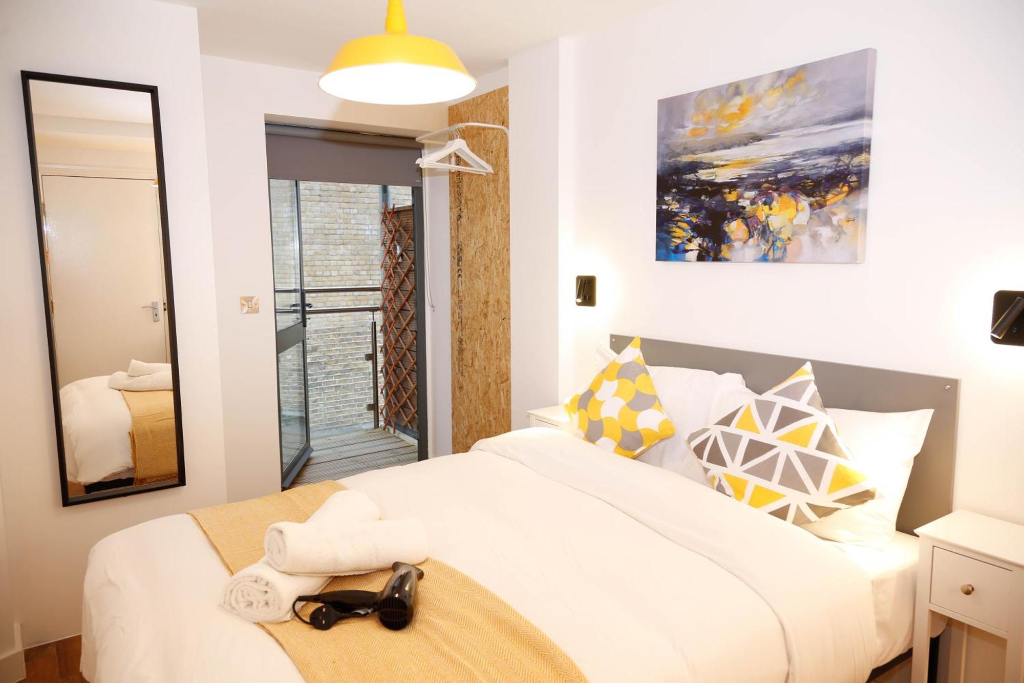New Luxury Rooms In The Heart Of London Next To Shops, Cafes, Bars & Metro With Shared Bathrooms Londres Exterior foto