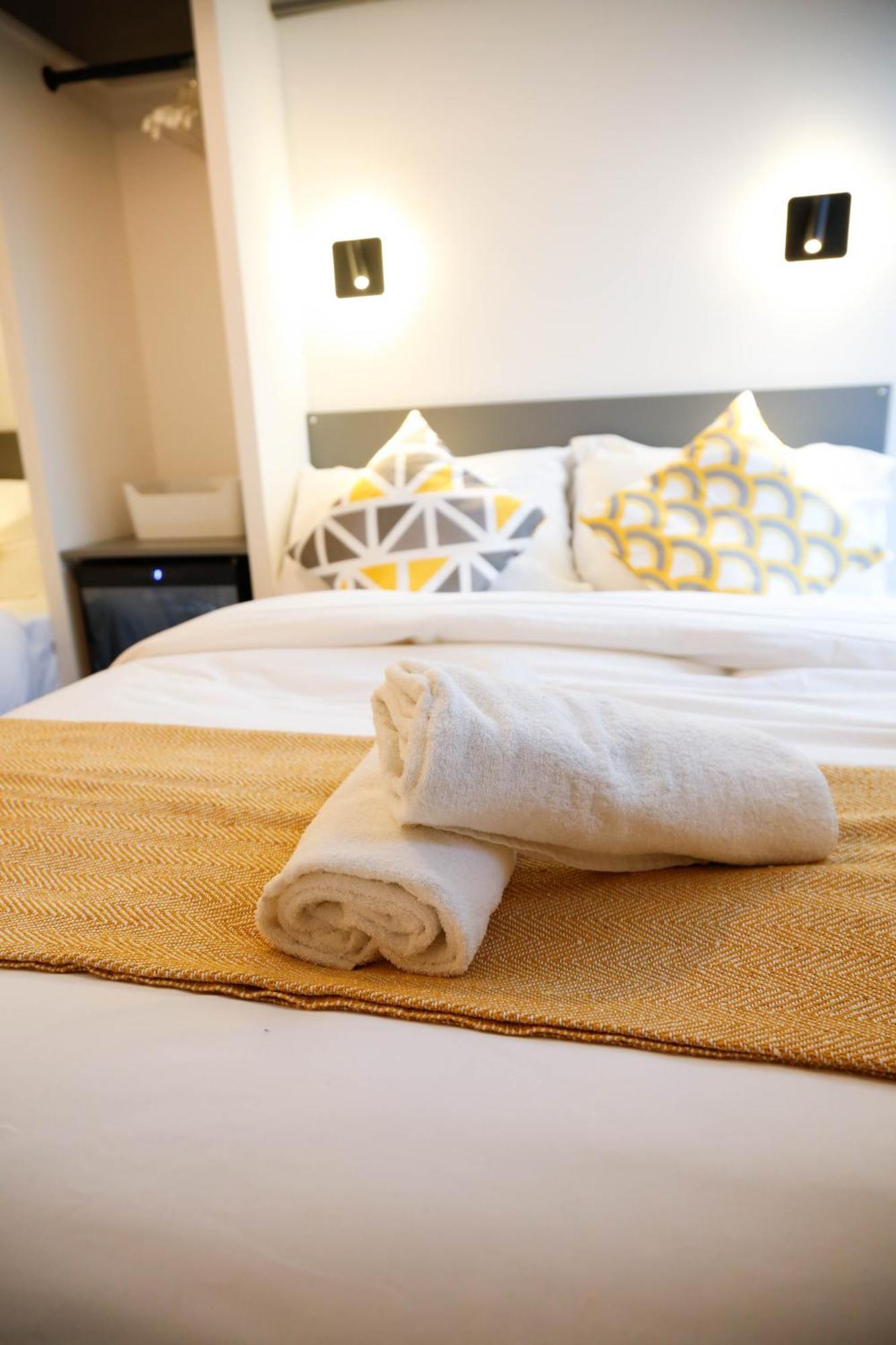 New Luxury Rooms In The Heart Of London Next To Shops, Cafes, Bars & Metro With Shared Bathrooms Londres Exterior foto