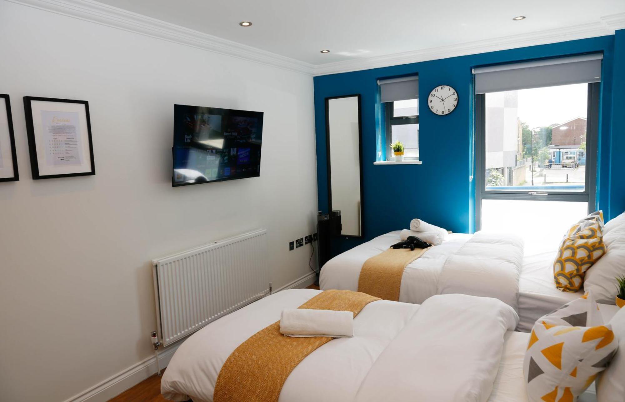 New Luxury Rooms In The Heart Of London Next To Shops, Cafes, Bars & Metro With Shared Bathrooms Londres Exterior foto