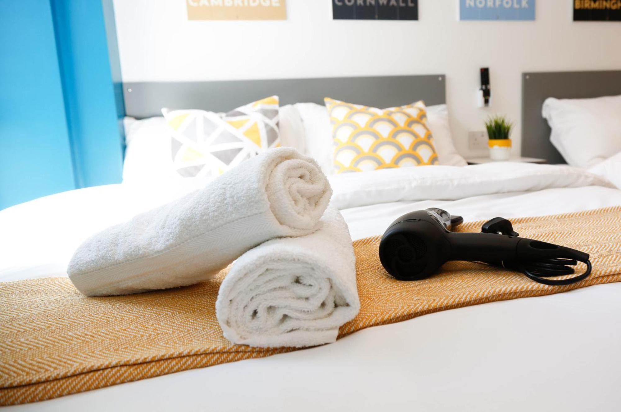 New Luxury Rooms In The Heart Of London Next To Shops, Cafes, Bars & Metro With Shared Bathrooms Londres Exterior foto