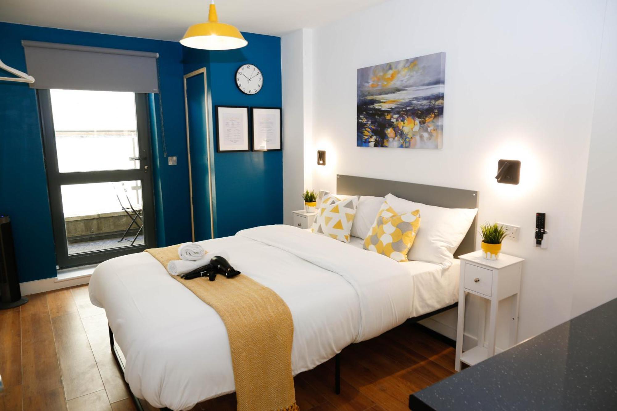 New Luxury Rooms In The Heart Of London Next To Shops, Cafes, Bars & Metro With Shared Bathrooms Londres Exterior foto