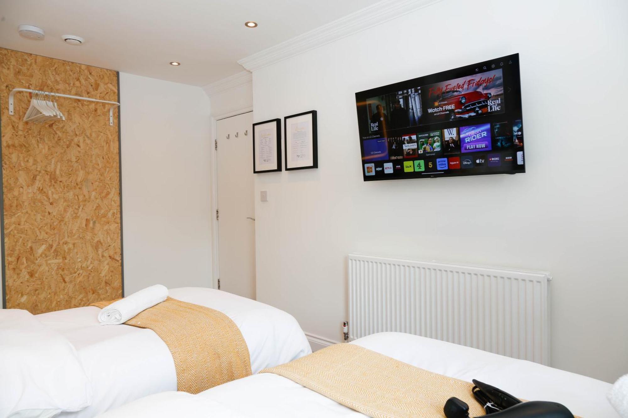 New Luxury Rooms In The Heart Of London Next To Shops, Cafes, Bars & Metro With Shared Bathrooms Londres Exterior foto